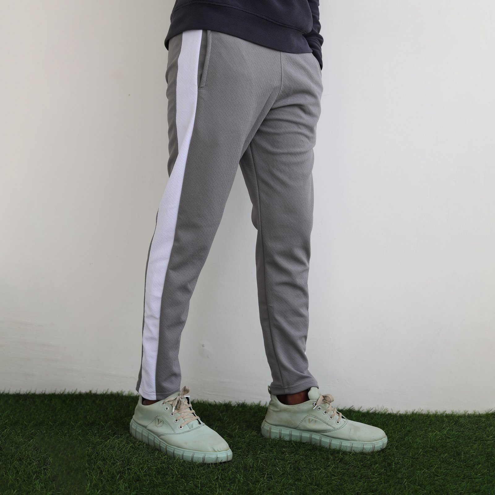 MENS TRACK PANT  WITH WHITE  LINE - LITE GREY